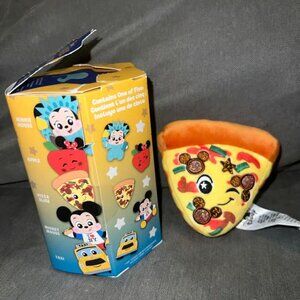 EXCLUSIVE Disney Wishables for Times Square in New York - Mickey Mouse Pizza Sli